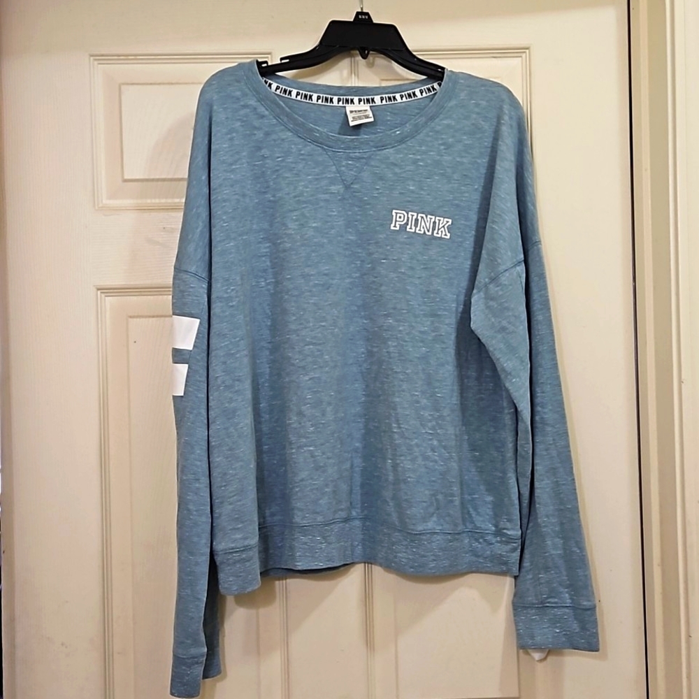 💙🩵VICTORIA'S SECRET PINK LIGHT BLUE SWEATSHIRT🩵💙